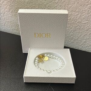 Dior White and Gold Classic Pearl Bracelet